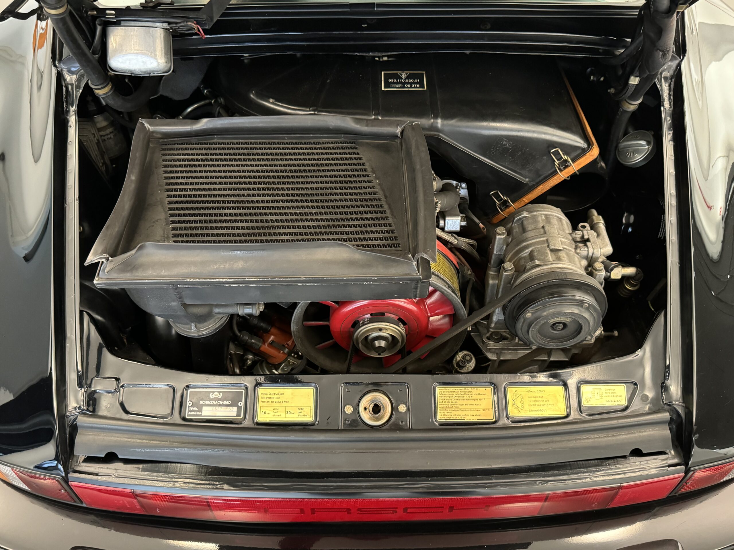 PORSCHE 930 3.3 TURBO – CONSERVATO