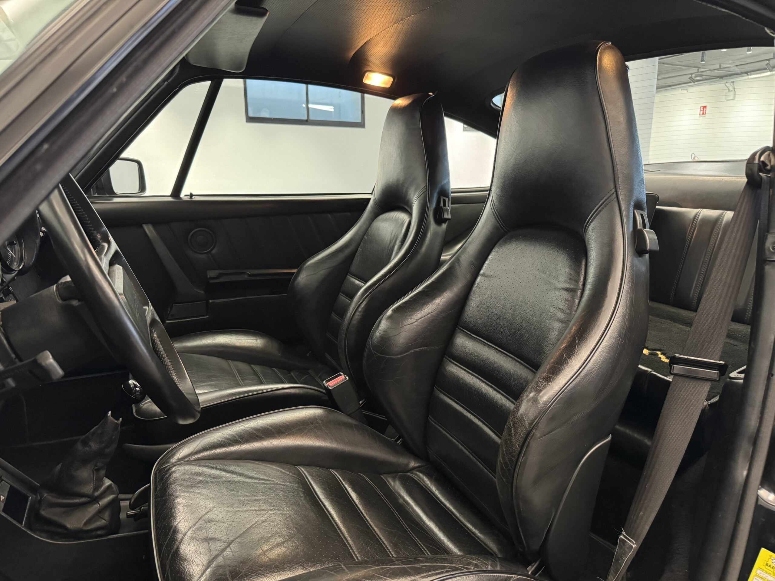 PORSCHE 930 3.3 TURBO – CONSERVATO