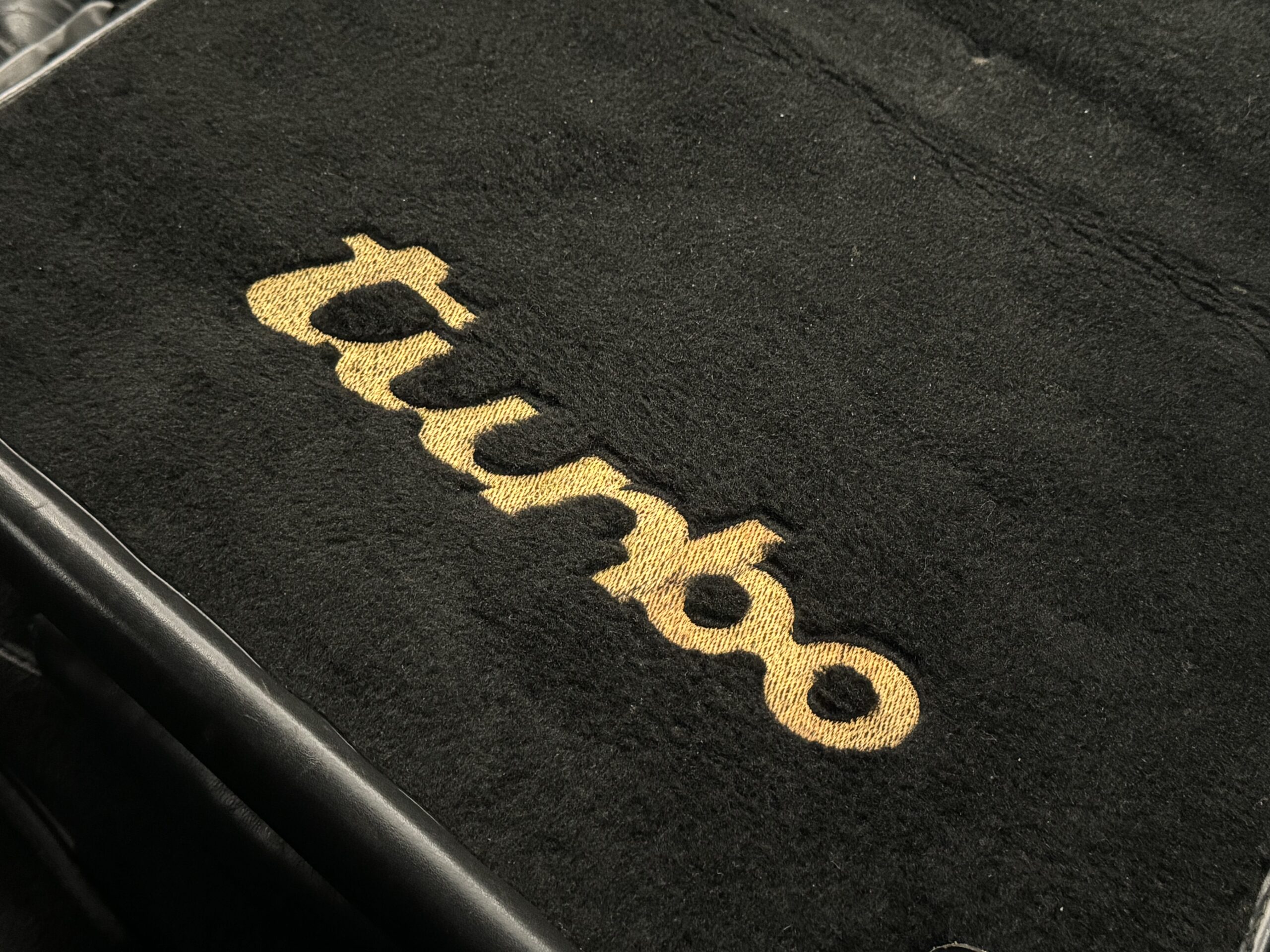 PORSCHE 930 3.3 TURBO – CONSERVATO