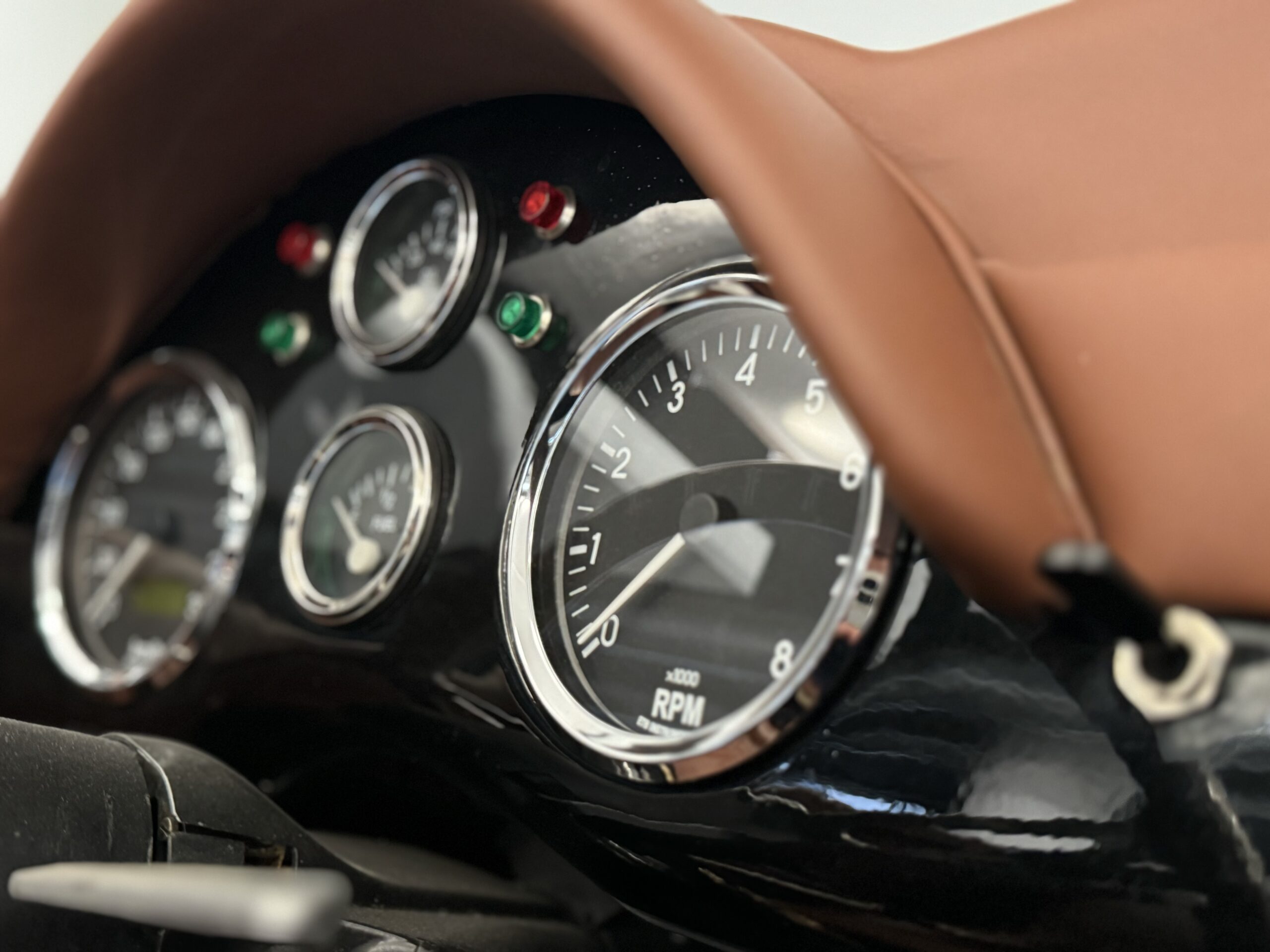 PORSCHE 356 SPEEDSTER REPLICA – RESTOMOD