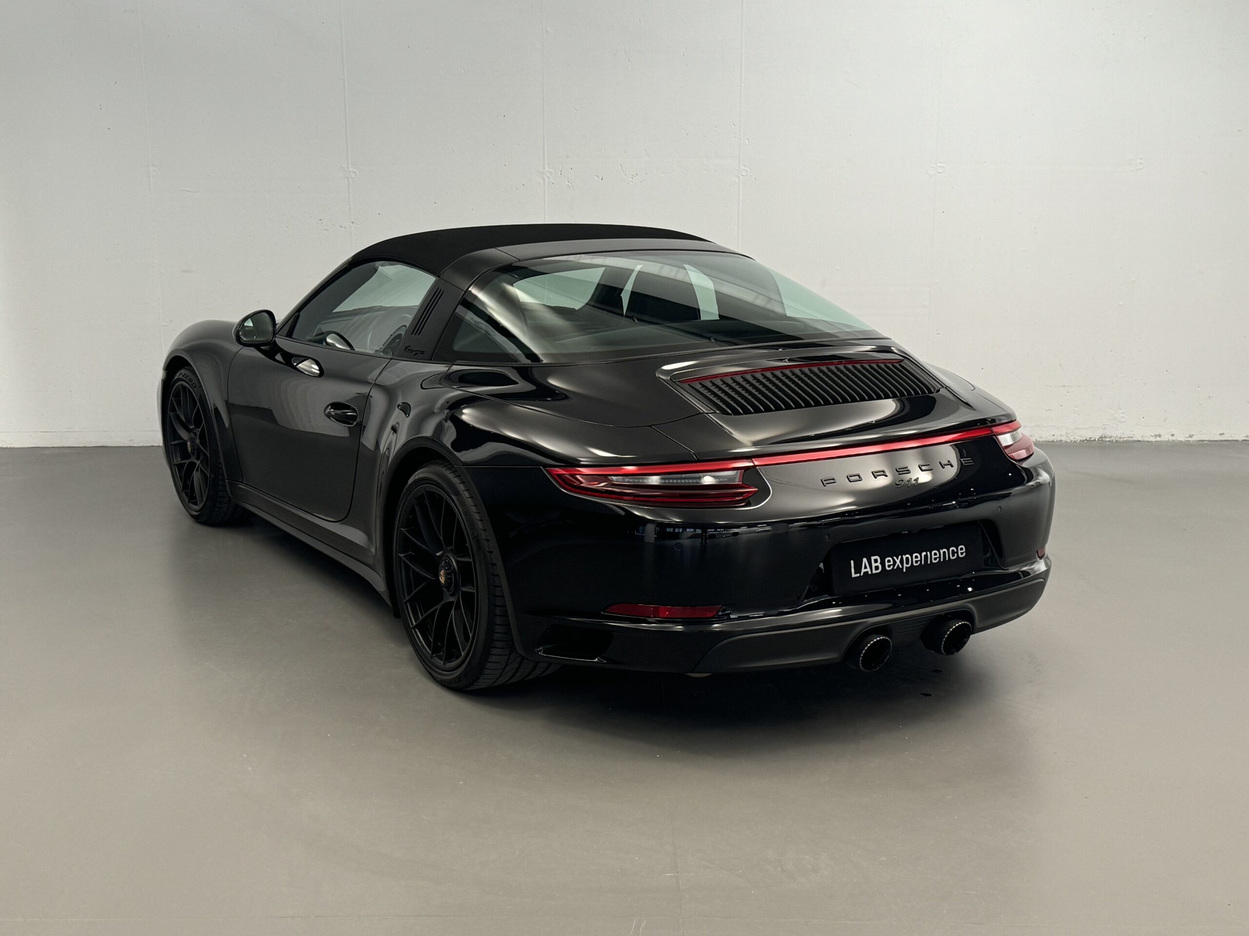 PORSCHE 911 TARGA 4 GTS