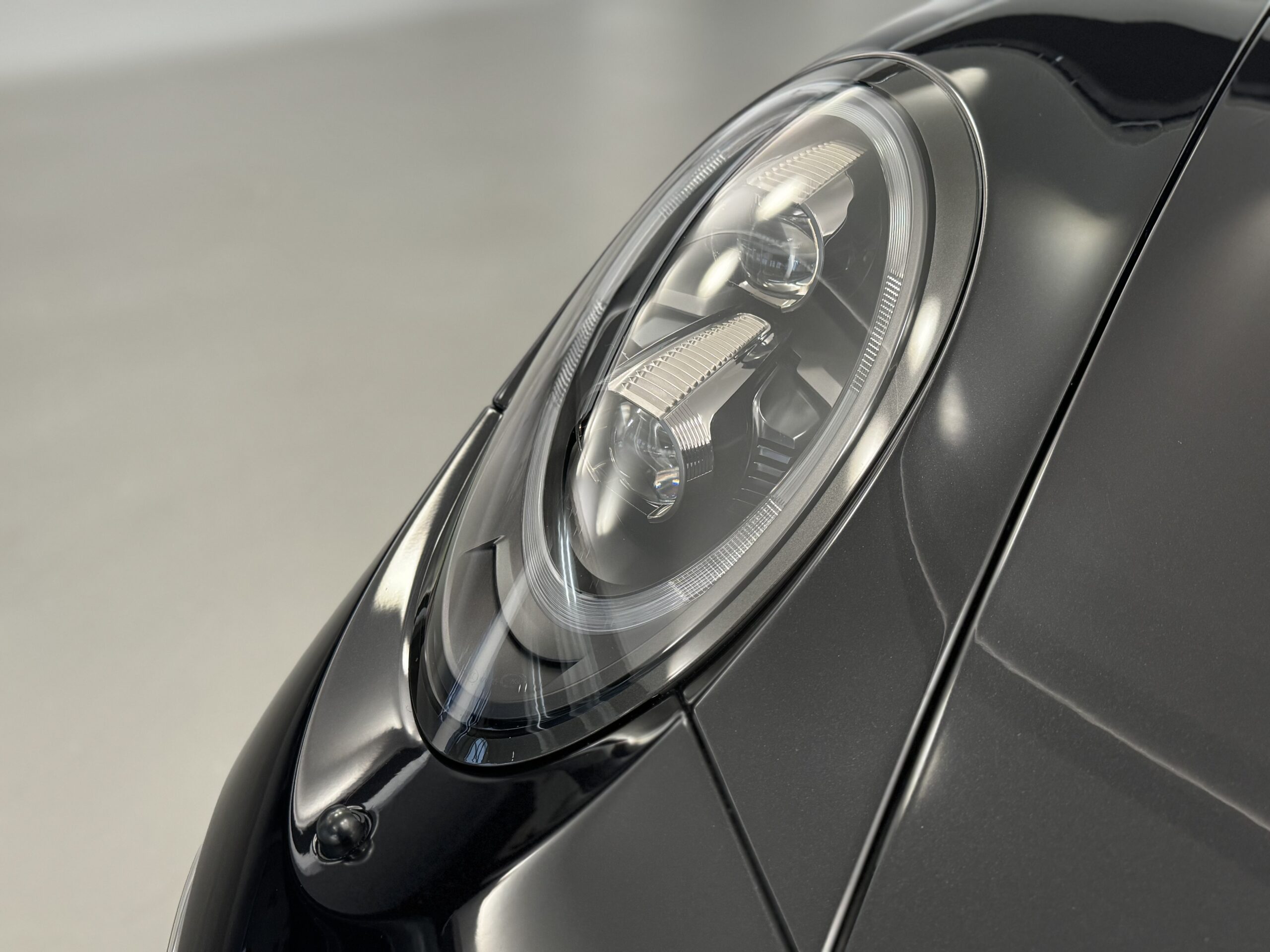 PORSCHE 911 TARGA 4 GTS