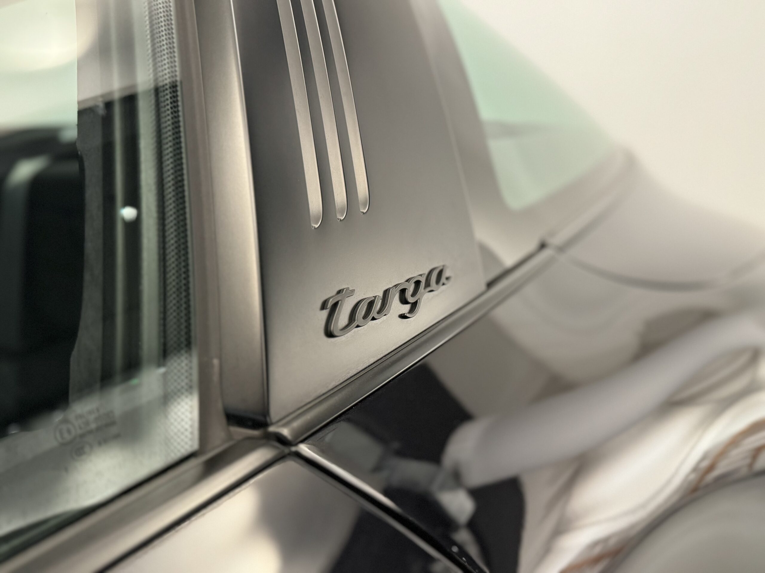 PORSCHE 911 TARGA 4 GTS